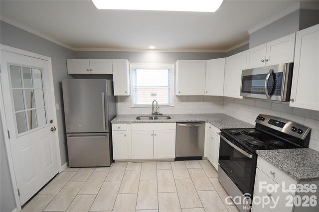 924 Edgegreen Drive, Charlotte, NC 28217