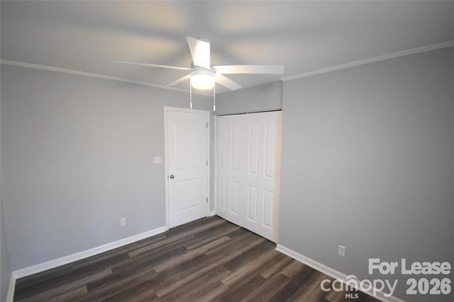 924 Edgegreen Drive, Charlotte, NC 28217