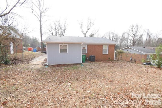 924 Edgegreen Drive, Charlotte, NC 28217