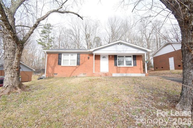 924 Edgegreen Drive, Charlotte, NC 28217