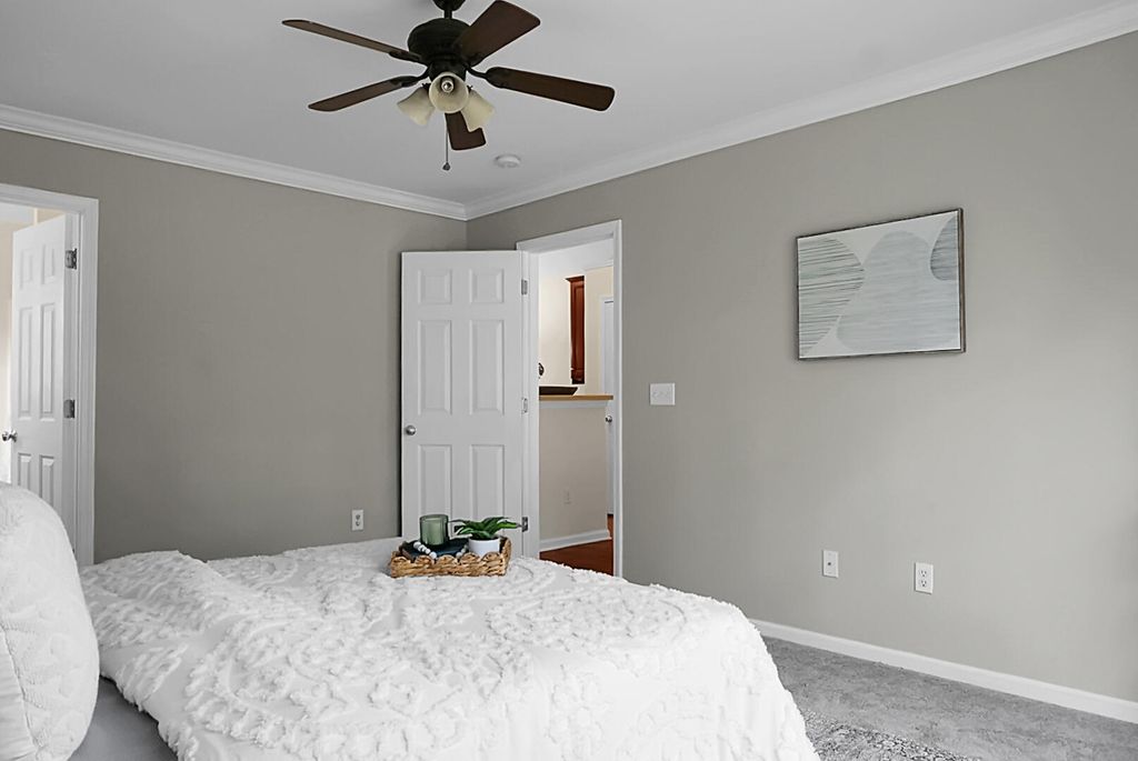 Image 23 of property listing at 7417 Painted Bunting Way, Hanahan, SC 29410