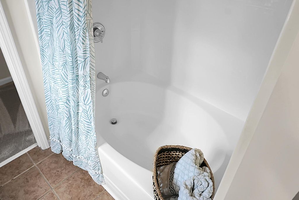 Image 27 of property listing at 7417 Painted Bunting Way, Hanahan, SC 29410