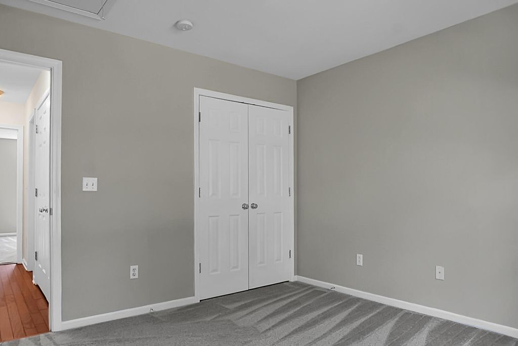 Image 36 of property listing at 7417 Painted Bunting Way, Hanahan, SC 29410