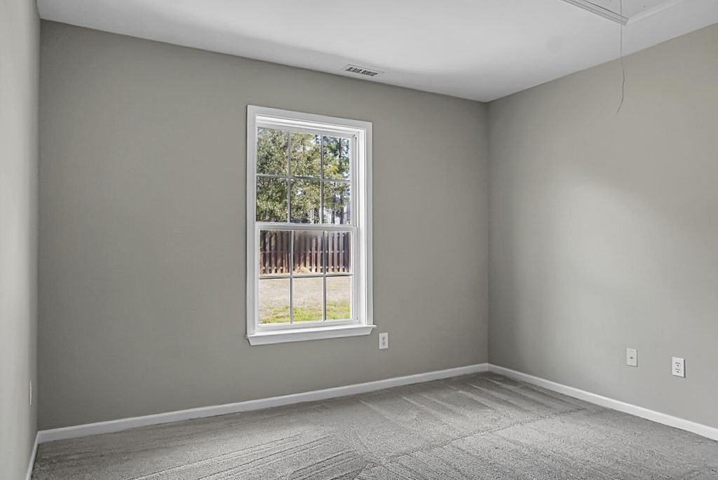 Image 38 of property listing at 7417 Painted Bunting Way, Hanahan, SC 29410