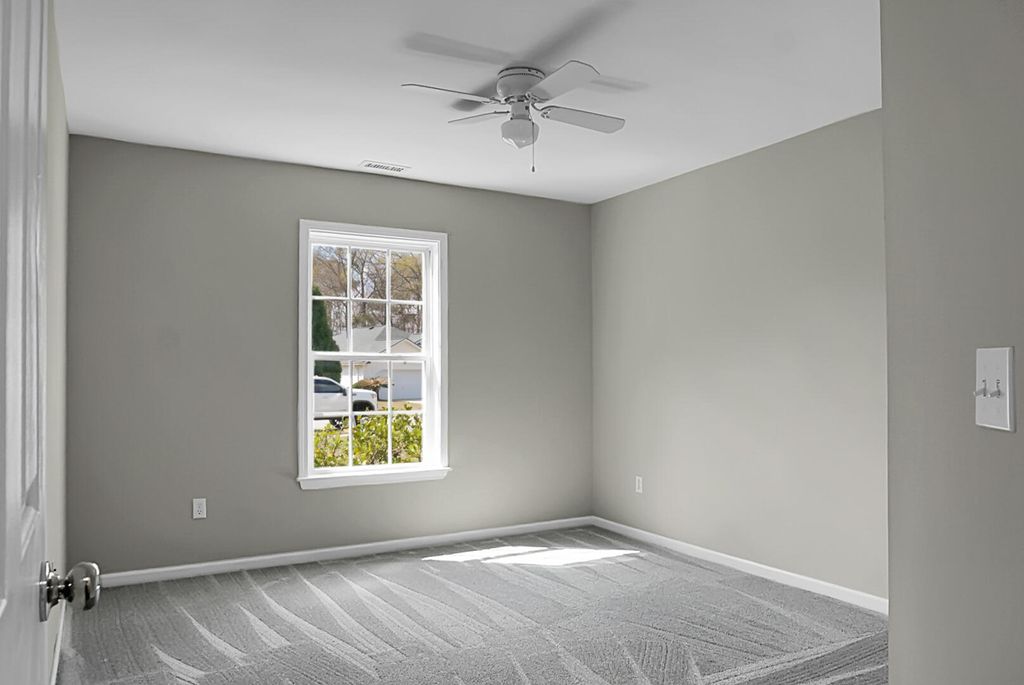 Image 39 of property listing at 7417 Painted Bunting Way, Hanahan, SC 29410