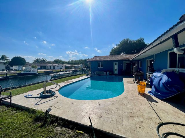6160 SW 14th Street, Plantation, FL 33317