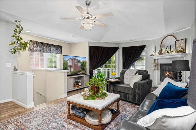 6817 Boulder Pointe Drive, Washington Twp, MI 48094