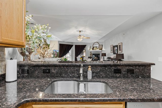 6817 Boulder Pointe Drive, Washington Twp, MI 48094