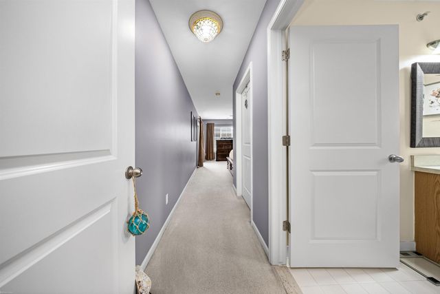 6817 Boulder Pointe Drive, Washington Twp, MI 48094