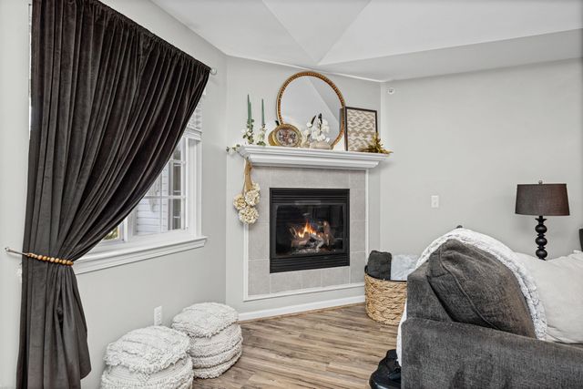 6817 Boulder Pointe Drive, Washington Twp, MI 48094