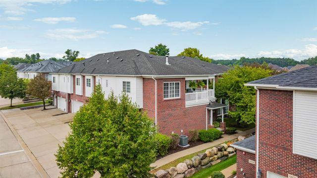 6817 Boulder Pointe Drive, Washington Twp, MI 48094
