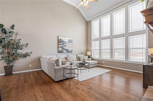 24611 Woodland Circle, Lee's Summit, MO 64086