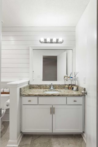 268 Alexandra Drive 11, Mount Pleasant, SC 29464