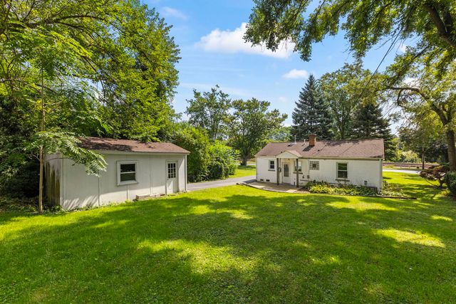 1335 College Avenue, Wheaton, IL 60187