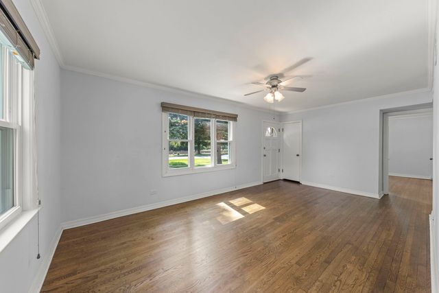 1335 College Avenue, Wheaton, IL 60187