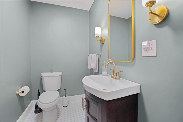 254 Mount Pleasant Avenue, Providence, RI 02908