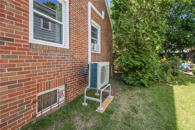 254 Mount Pleasant Avenue, Providence, RI 02908