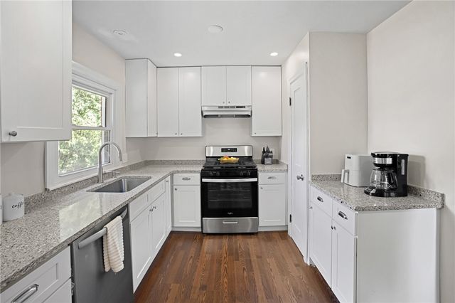 254 Mount Pleasant Avenue, Providence, RI 02908