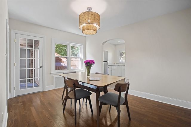 254 Mount Pleasant Avenue, Providence, RI 02908