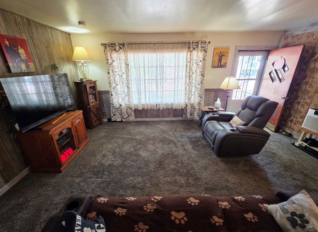 Image 12 of property listing at 108 N Linton Street, Odin, IL 62870