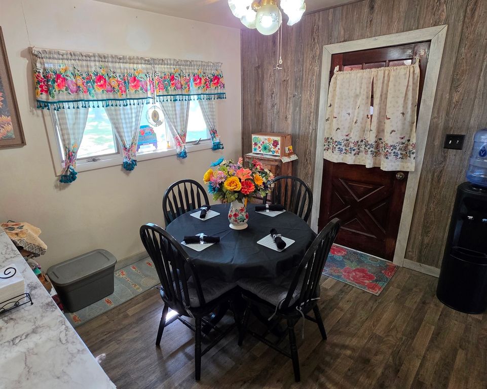 Image 6 of property listing at 108 N Linton Street, Odin, IL 62870