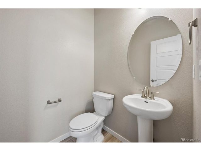 9136 Rifle St, Commerce City, CO 80022
