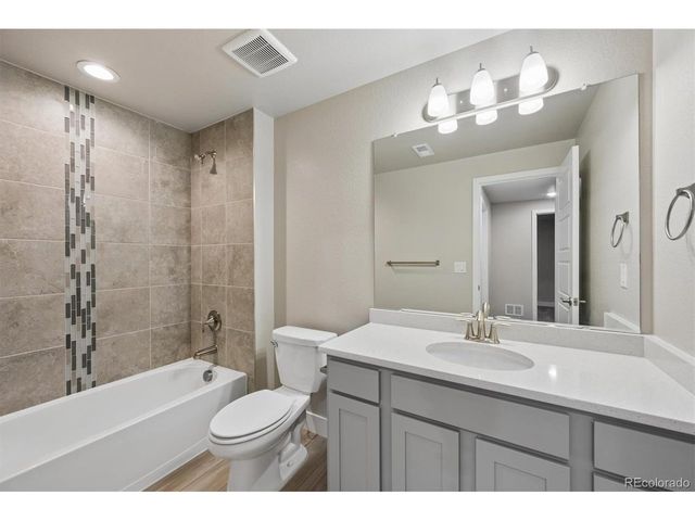 9136 Rifle St, Commerce City, CO 80022