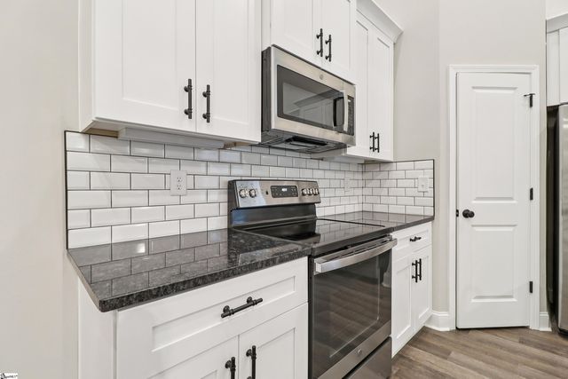 401 Grand Harbor Boulevard, Ninety Six, SC 29666