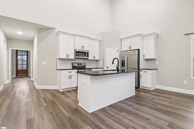 401 Grand Harbor Boulevard, Ninety Six, SC 29666