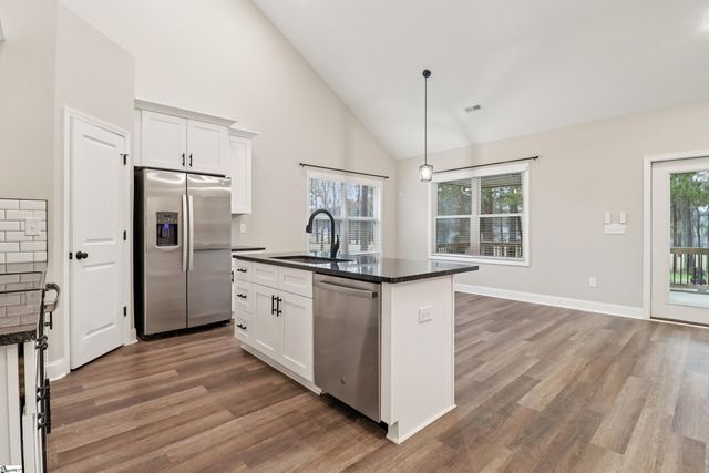 401 Grand Harbor Boulevard, Ninety Six, SC 29666