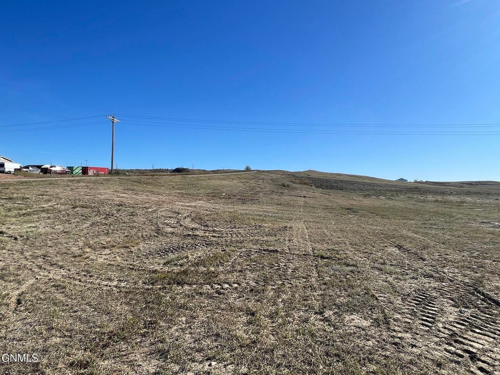 14670 Engberg Street, Williston, ND 58801 photo 5