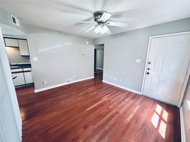 2500 Burleson RD 209, Austin, TX 78741