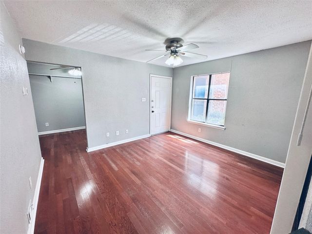 2500 Burleson RD 209, Austin, TX 78741