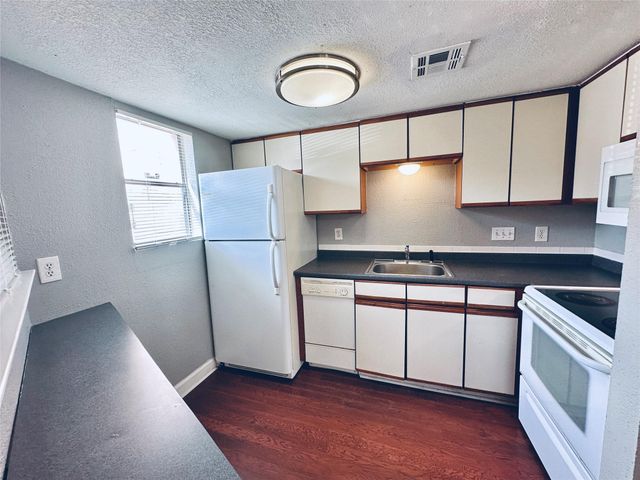 2500 Burleson RD 209, Austin, TX 78741
