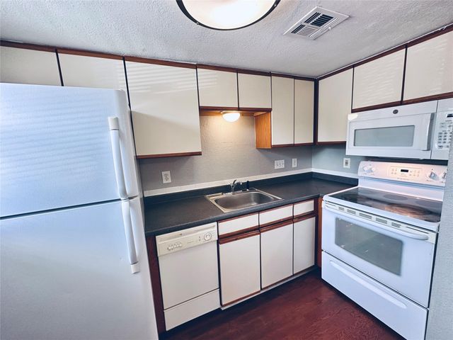 2500 Burleson RD 209, Austin, TX 78741