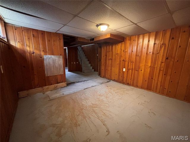 6765 Kenwood Drive, Northwoods, MO 63121
