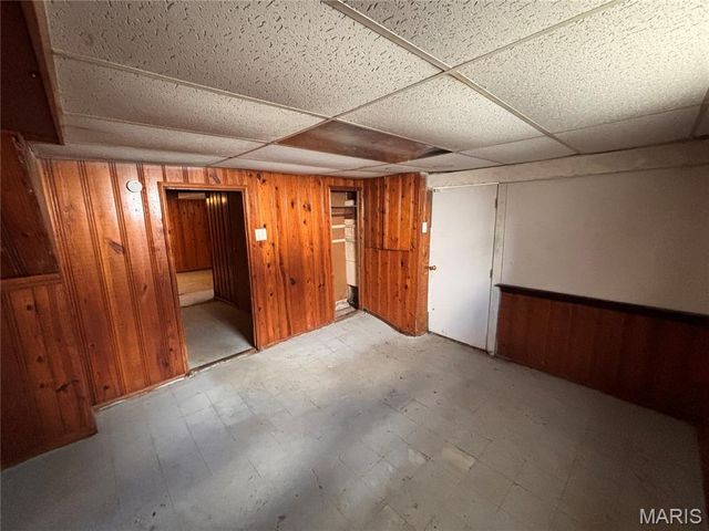 6765 Kenwood Drive, Northwoods, MO 63121