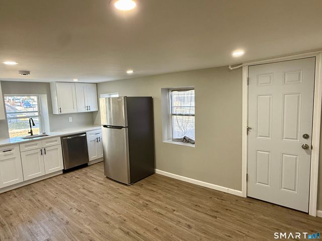 205 Shaw Street B, New London, CT 06320