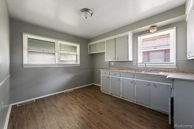 19936 Washburn Street, Detroit, MI 48221