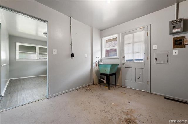 19936 Washburn Street, Detroit, MI 48221