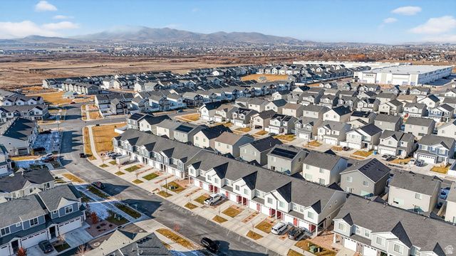 1154 E TRIDENT DR, Saratoga Springs, UT 84045