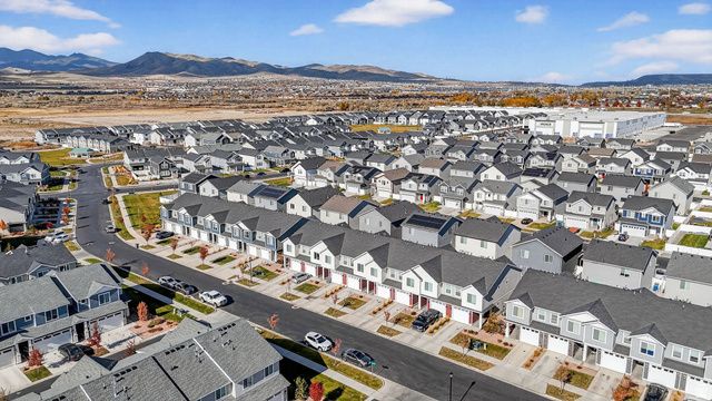 1154 E TRIDENT DR, Saratoga Springs, UT 84045