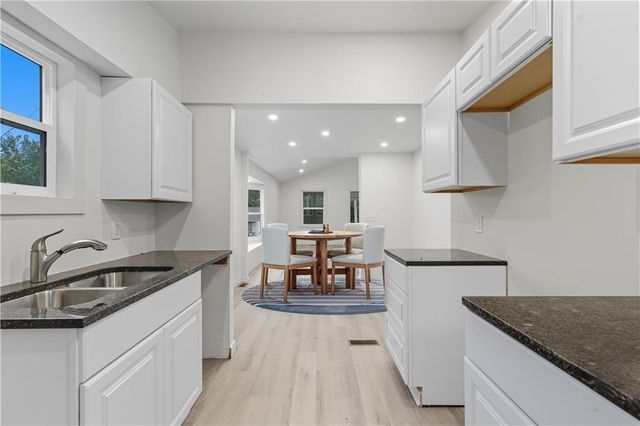 4015 Myrtle Avenue, Kansas City, MO 64130