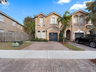 1483 SE 25th Avenue, Homestead, FL 33035
