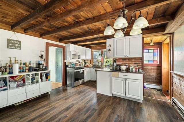 1707 Diamond Hill Road, Cumberland, RI 02864
