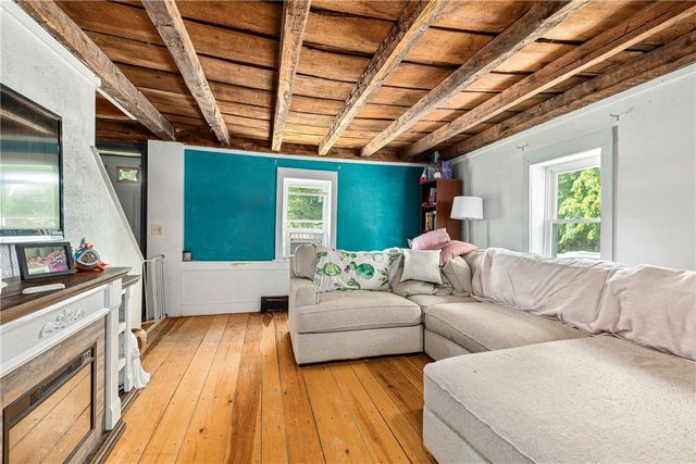 1707 Diamond Hill Road, Cumberland, RI 02864