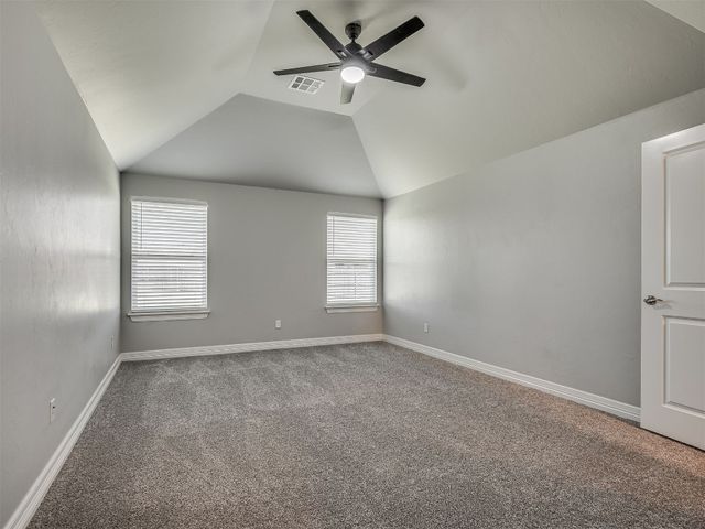 11117 SW 34th Terrace, Yukon, OK 73099