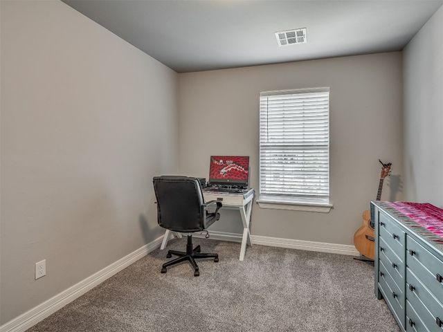 11117 SW 34th Terrace, Yukon, OK 73099