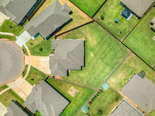 11117 SW 34th Terrace, Yukon, OK 73099