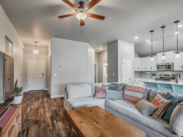 11117 SW 34th Terrace, Yukon, OK 73099